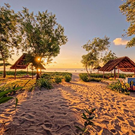 Maisara Mafia Beach Lodge Килиндони Екстериор снимка