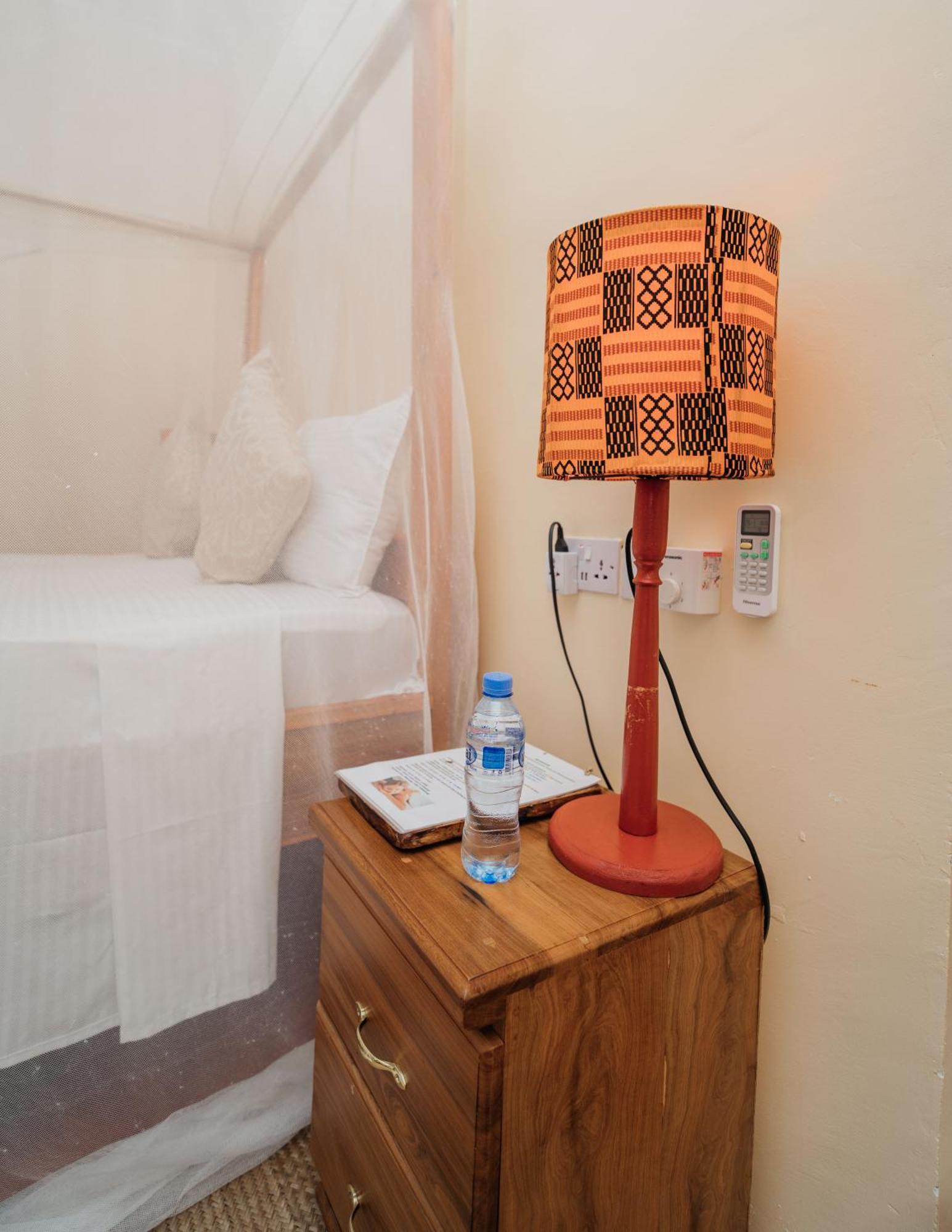 Maisara Mafia Beach Lodge Килиндони Екстериор снимка
