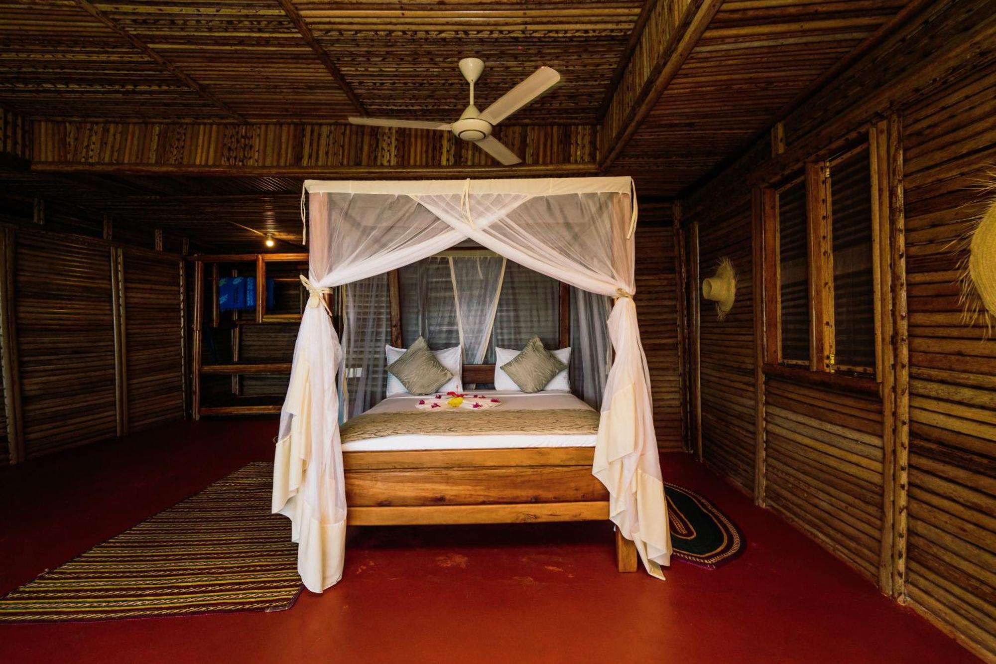 Maisara Mafia Beach Lodge Килиндони Екстериор снимка