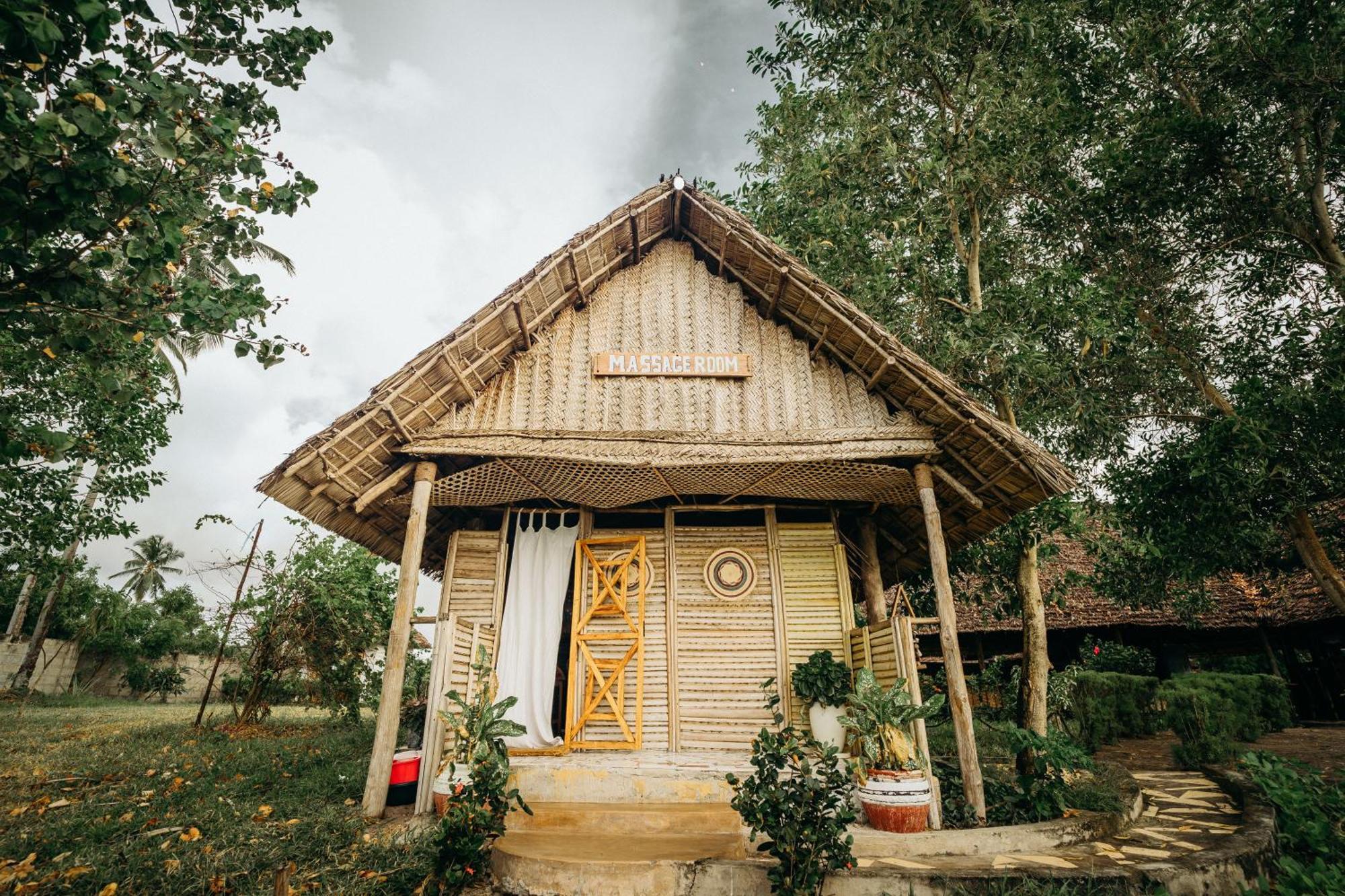 Maisara Mafia Beach Lodge Килиндони Екстериор снимка