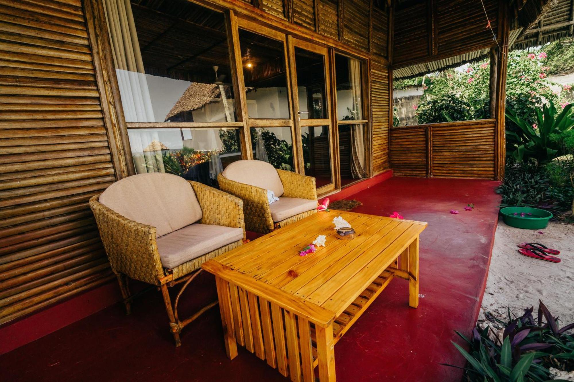 Maisara Mafia Beach Lodge Килиндони Екстериор снимка