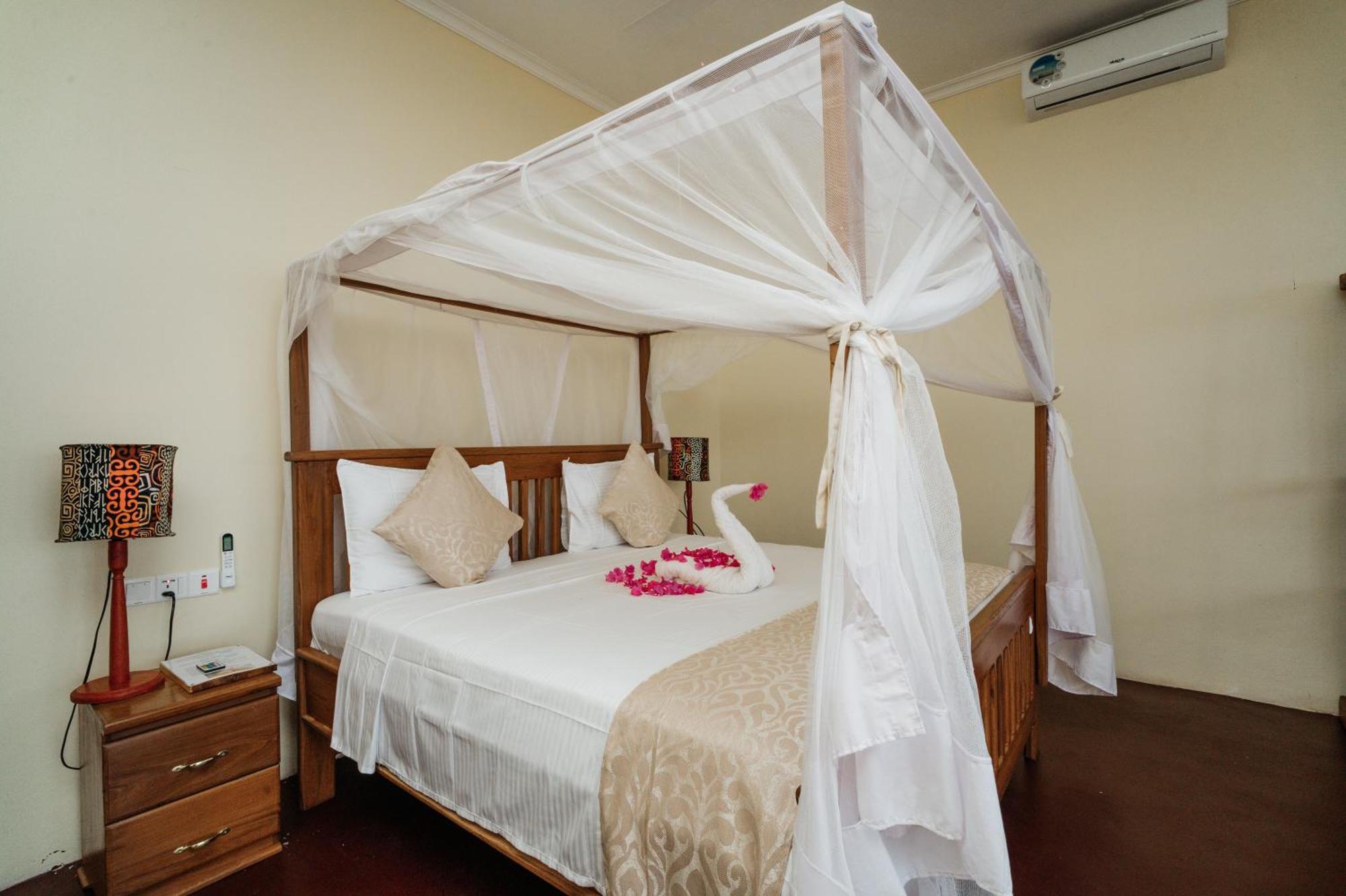 Maisara Mafia Beach Lodge Килиндони Екстериор снимка