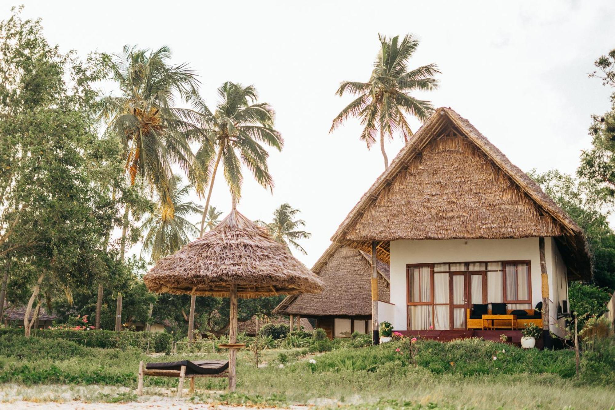 Maisara Mafia Beach Lodge Килиндони Екстериор снимка